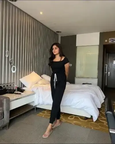 Call Girls Service in Kheenvsar